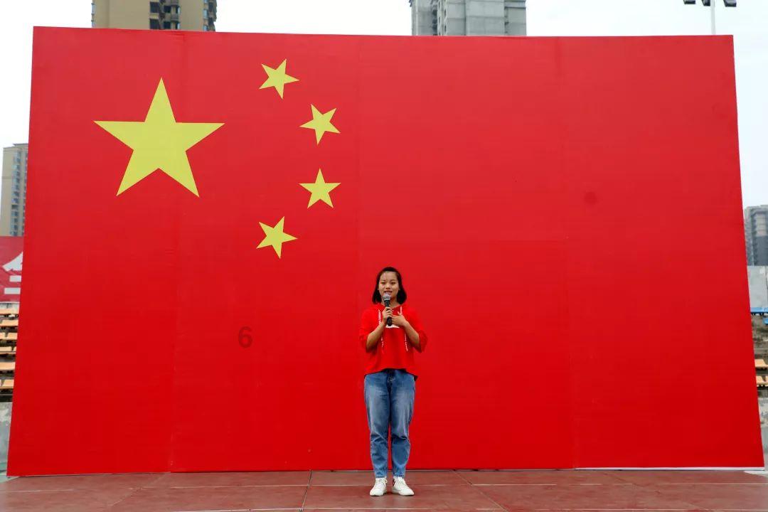 领导会对准时下班的员工有看法吗？游戏画面