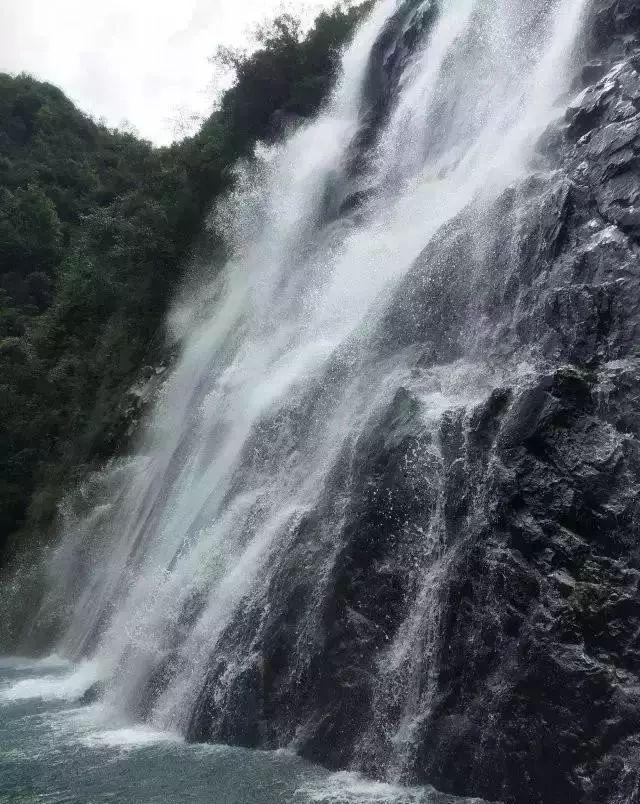 太空炽焰冲锋无敌版